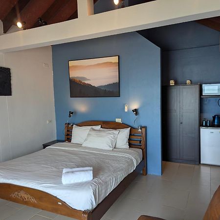 Moonhut Bungalows Mae Nam Exterior photo