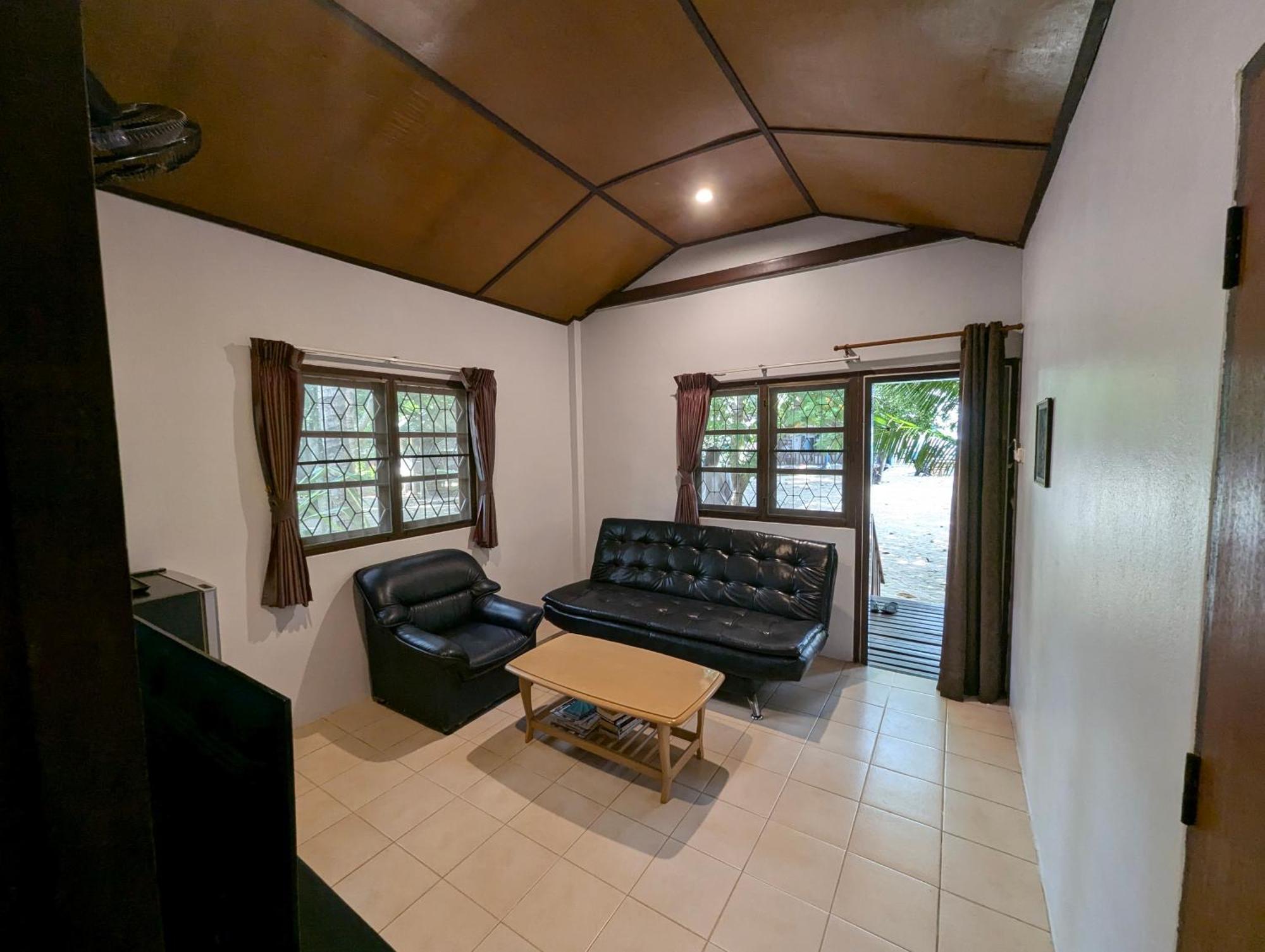 Moonhut Bungalows Mae Nam Exterior photo